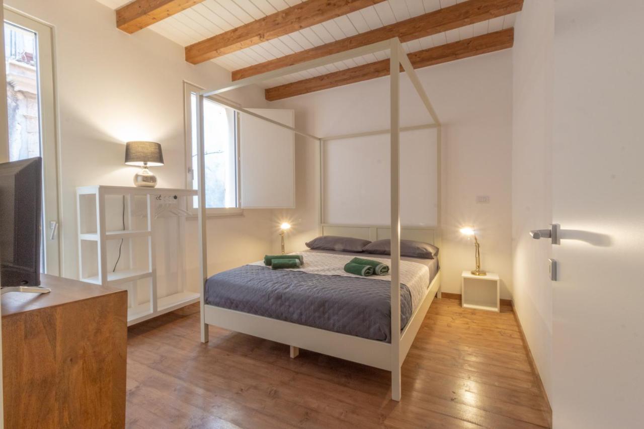 Maison Rouge Ortigia Syracuse Extérieur photo
